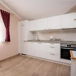 Oliva & Hedera Viridi Apartament *