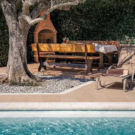 Oliva & Hedera Viridi Apartman Kaštelir