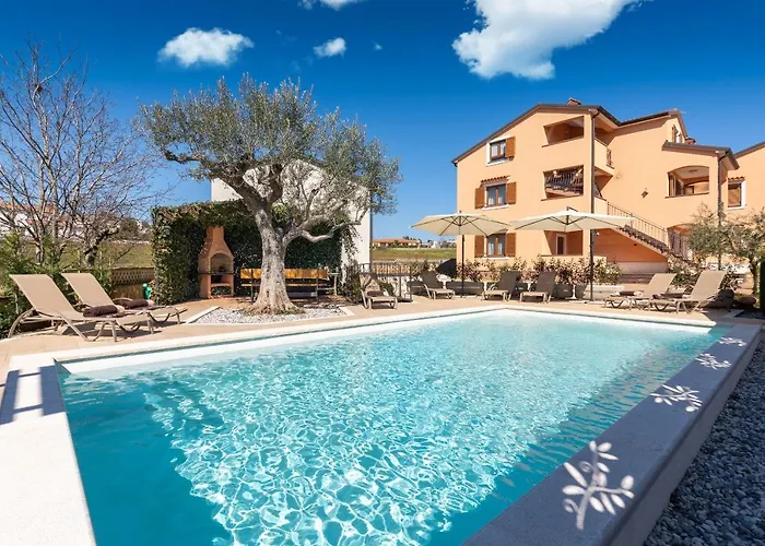 Oliva & Hedera Viridi Daire Kaštelir