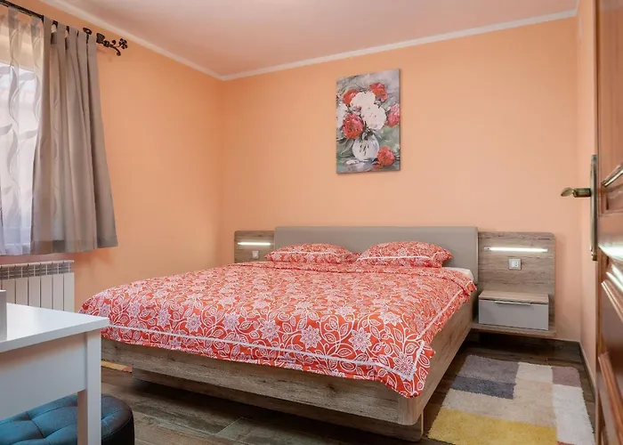 Daire Oliva & Hedera Viridi